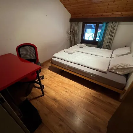 Apartment Zentrale Mit 3 Zimmern