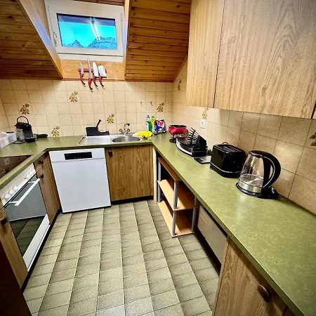 Zentrale Mit 3 Zimmern Apartmán