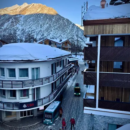 Zentrale Mit 3 Zimmern Daire Saas Fee